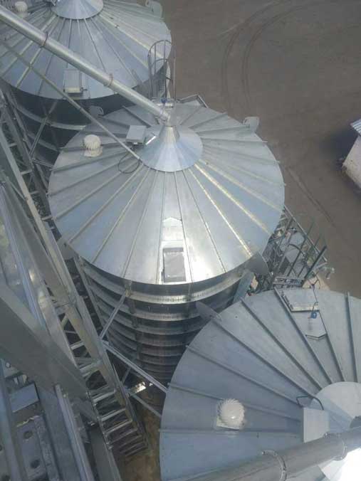 silos3.jpg